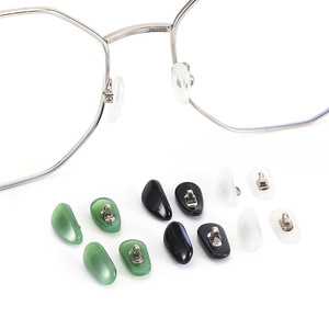 Носоупор из искусственного нефрита, 14*7 мм