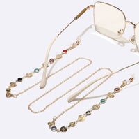 Металлическая нескользящая цепочка золотого цвета, с цветными кристаллами и медными сердцами, для очков и масок GL1473