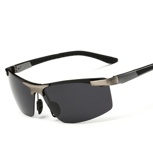 Polarized sunglasses with UV400 protectionFENQI  F6033