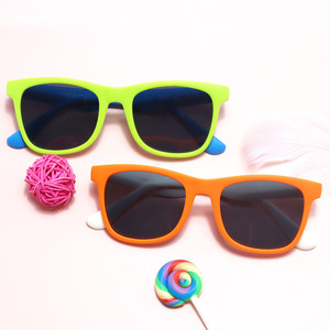 Детские силиконовые солнцезащитные поляризационные очки с защитой UV400 T1762