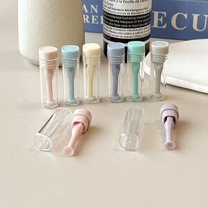 Silicone suction cup for removing hard contact lenses 八色硅胶吸棒
