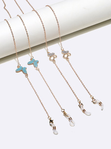 Set of two glasses chain with butterfly rhinestone GM123