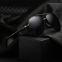 Polarized sunglasses with UV400 protection F8738