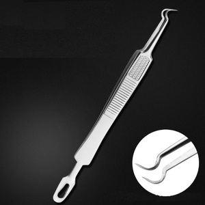 Пинцет-крючок для работы с леской