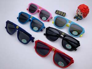 Детские поляризационные солнцезащитные очки Wanpixiong 2002