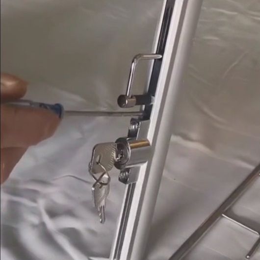 Video instruction for repair and replacement of locks in showcases