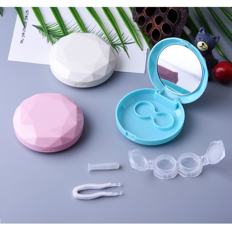 Contact lens kit with mirror and tweezers KD074