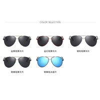 Polarized sunglasses with UV400 protection F8738