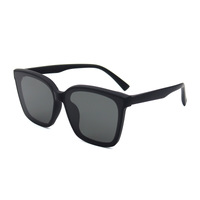 Детские силиконовые солнцезащитные поляризационные очки с защитой UV400 T51001