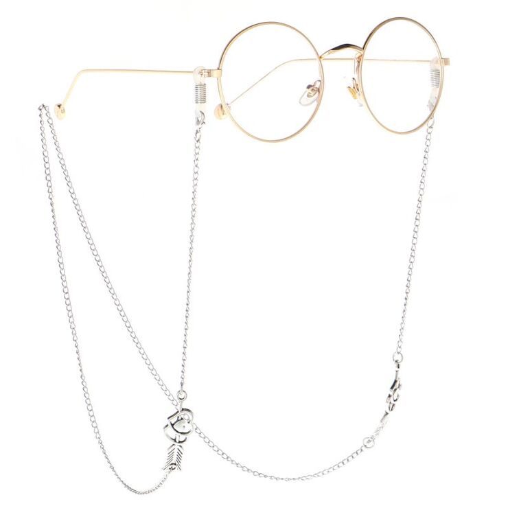 Silver-colored metal non-slip chain, with hearts, for glasses and masks GL047