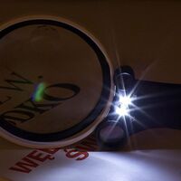 Magnifier with universal backlight, magnifying glass with handle 600600H-XX, diameter 65 mm, magnification: 2,5X, 25X, 55X