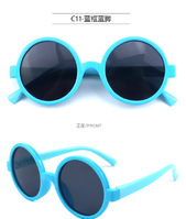 Polarized silicone sunglasses with UV400 protection for kids T11021-black