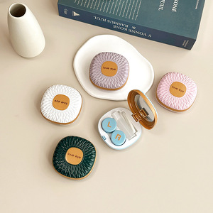 Kit for soft contact lenses  A6570