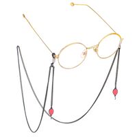 Black-colored metal non-slip chain, with pendant pink balloon, for glasses and masks GL648