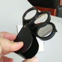 Folding magnifier with three lenses YJ7003, diameter 30 mm, magnification X5/X10/X15