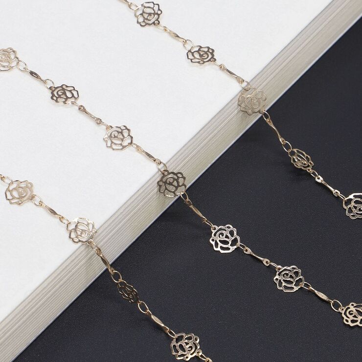 Gold-colored metal non-slip chain, with hollow flower, for glasses and masks GL334