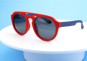 Polarized silicone sunglasses with UV400 protection for kids CT1921