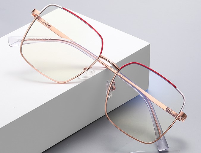 Открытая квадратная оправа металлическая с линзами блю-блокерами  MORE 3059