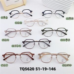 Hybrid metal + TR90 frame, with Blue Block coating SANTA TQ5620