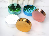 Set for a soft contact lens M-8083