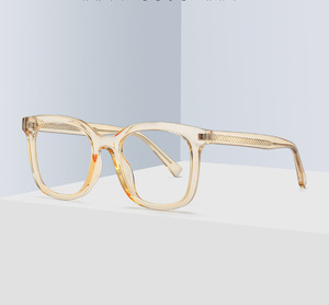 Оправа пластиковая, материал TR-90+CA (флекс!) FOCUS FCS2032