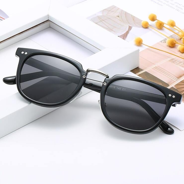 Prescription sunglasses W873, diopters from 0.50 to -6.00, not centered 