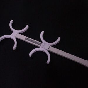 Корпус флиппера-тренажёра для офтальмологии, зеркальце-бабочка, белый / чёрный (от 10 штук)  (без линз)