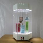 Стойка-витрина акриловая настольная вращающаяся для очков, оправ, футляров и аксессуаров 4802, размер 48 * 27 см