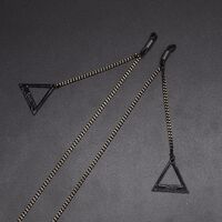Black-colored metal non-slip chain, with pendant large triangle, for glasses and masks GL493