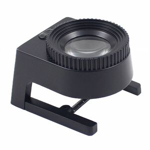 Portable pocket magnifier with backlight 9006, diameter: 30 mm, magnification: 15X