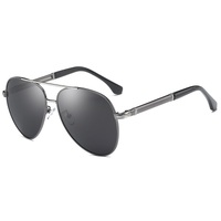 Polarized sunglasses with UV400 protection F8738