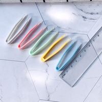 Пинцет пластиковый в индивидуальной упаковке в коробочке 