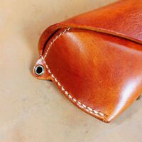 Genuine leather button glasses case BR5216
