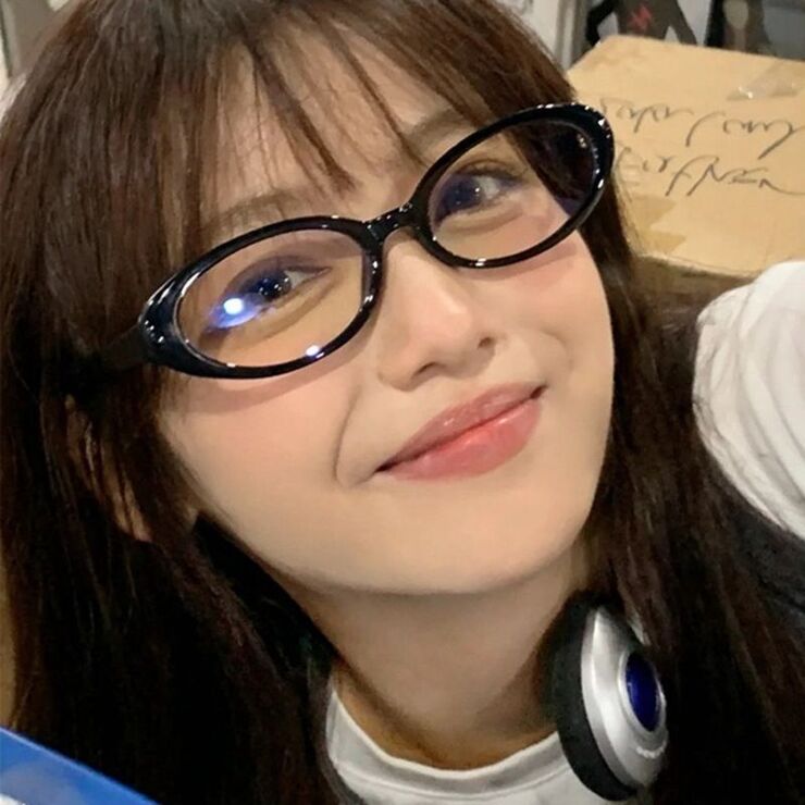 Plastic glasses with blue light protection for women 770-PN