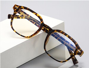 Ретро заклепки  оправа пластиковая, материал TR-90+CA (флекс!) FOCUS FCS2118