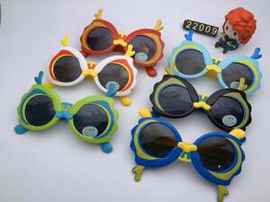 Детские поляризационные солнцезащитные очки Wanpixiong 22009