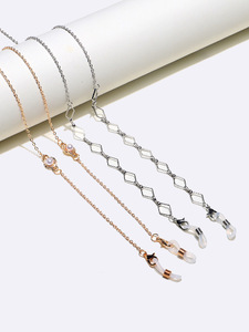 Set of two gold and silver glasses chain GM135
