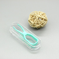 Пинцет силиконовый 5,2см в индивидуальной коробочке XF5.2CM