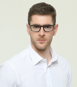 Plastic male eyeglasses for reading