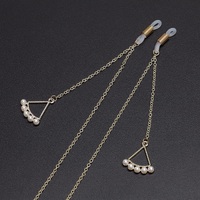 Metal non-slip chain, with pendant triangle with pearl, for glasses and masks GL246