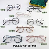 Hybrid metal + TR90 frame, with Blue Block coating SANTA TQ5639