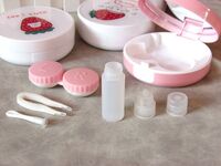 Soft contact lens kit XF008草莓熊兔