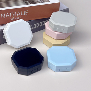 Mini set for a soft contact lens W2201