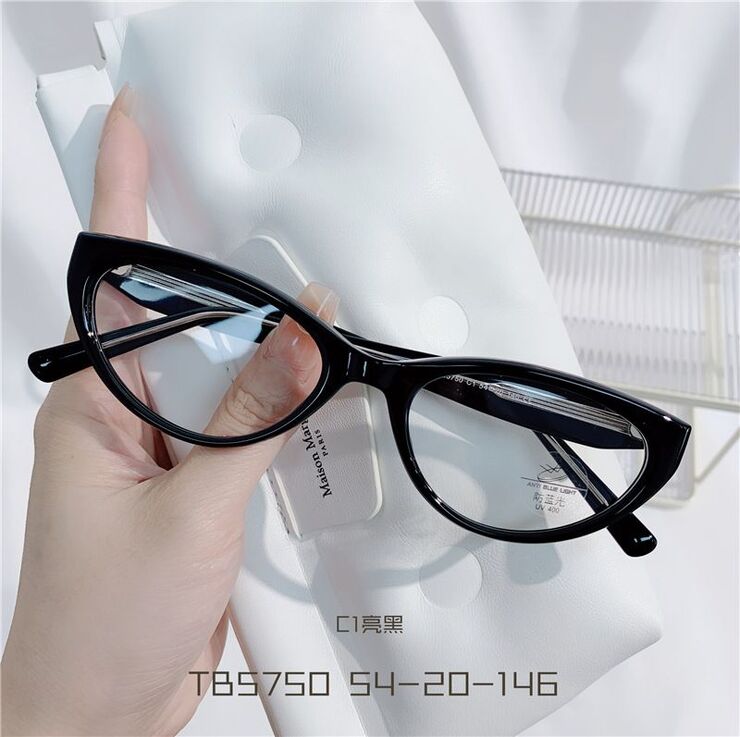 Оправа пластиковая из материала TR90 с линзами Blue Ray Cut MAMO TB5750