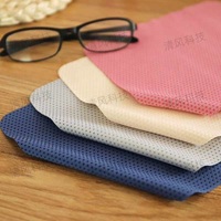 High-density microfiber napkin for glasses lens cleaning with  anti-slip dot pattern, 15*18 cm (price for a pack)