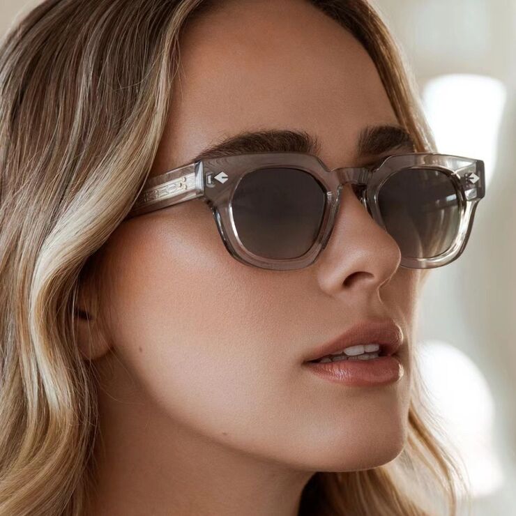 Пластиковые женские солнцезащитные очки с овальными линзами Elit 2340-EL