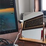 Зеркало настольное вращающееся большое для салона оптики с жёлтым оттенком