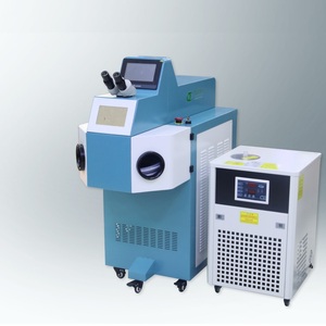 Аппарат точечной лазерной пайки сварки для ремонта и изготовления очков и ювелирных изделий QC-004, мощность лазера 200 / 300 Вт