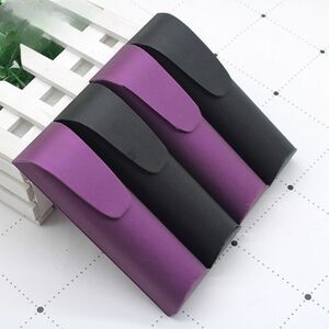 Sunglasses and eyeglasses hard shell case, vertical, on magnet