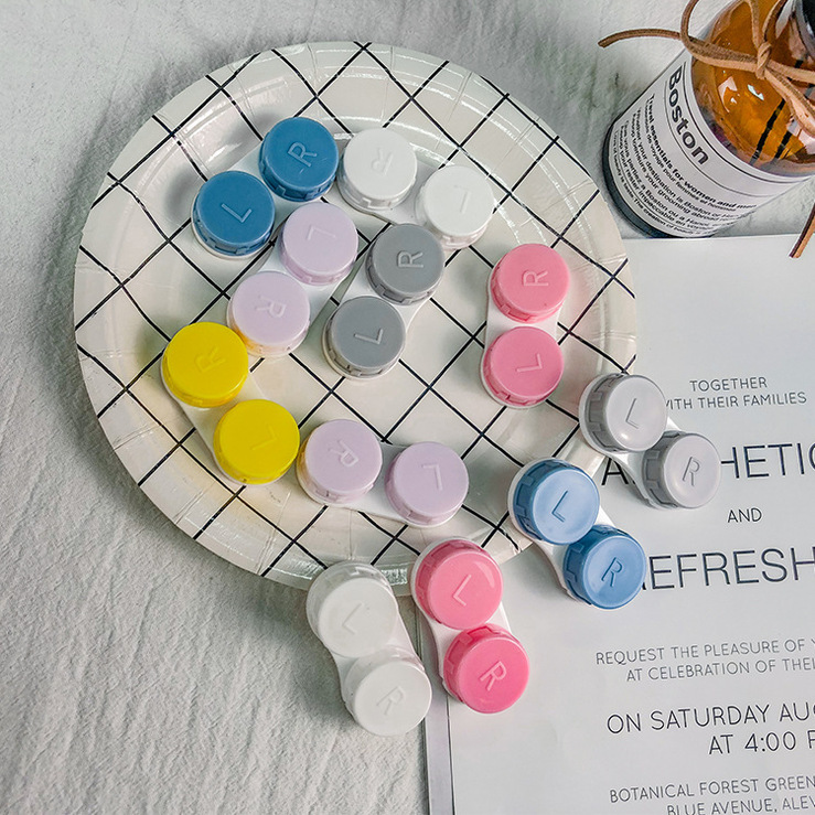 Contact lens case K-579-18